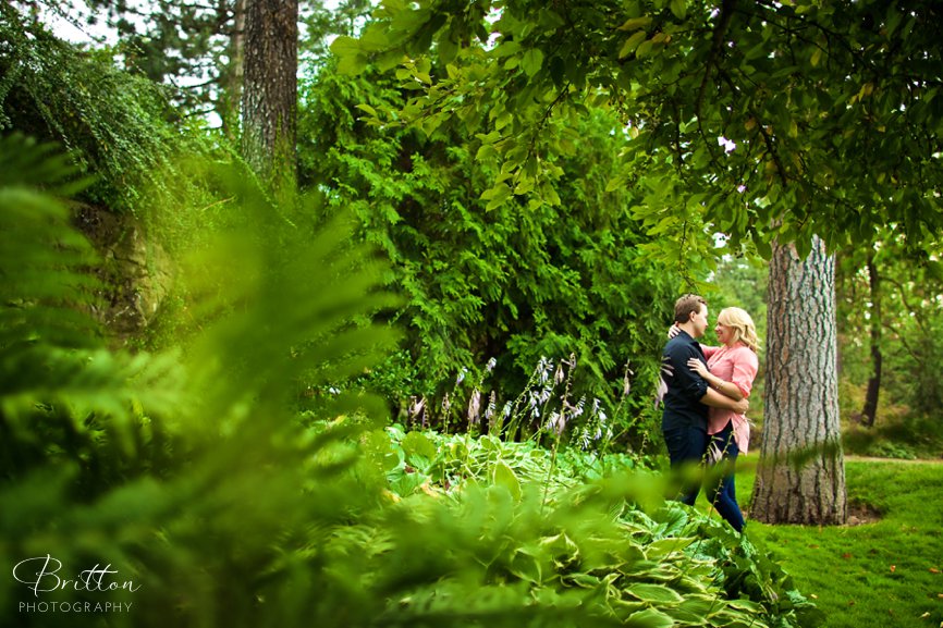 Manito Park engagement photo in greenery